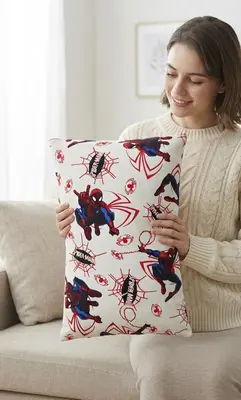 🕷️ Cojín Infantil del Hombre Araña | Decorativo y Divertido